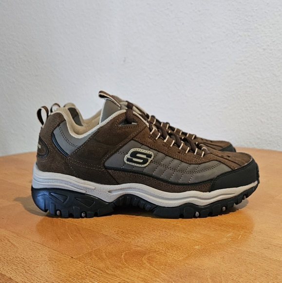 NWT'S - SKETCHERS SPORT- Brown Energy Downforce Athletic Shoe- Size 8 - Picture 2 of 7